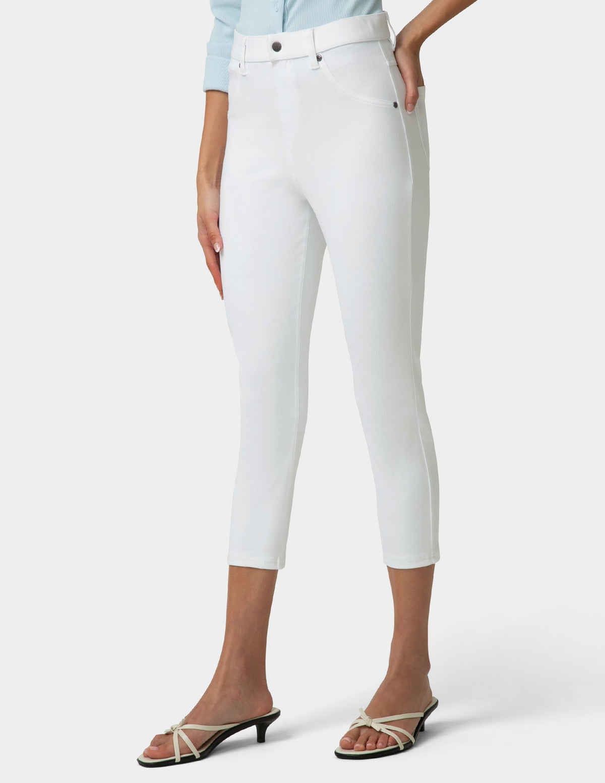 Hi-Rise Ultra Soft Denim Capri Legging - White | Hue