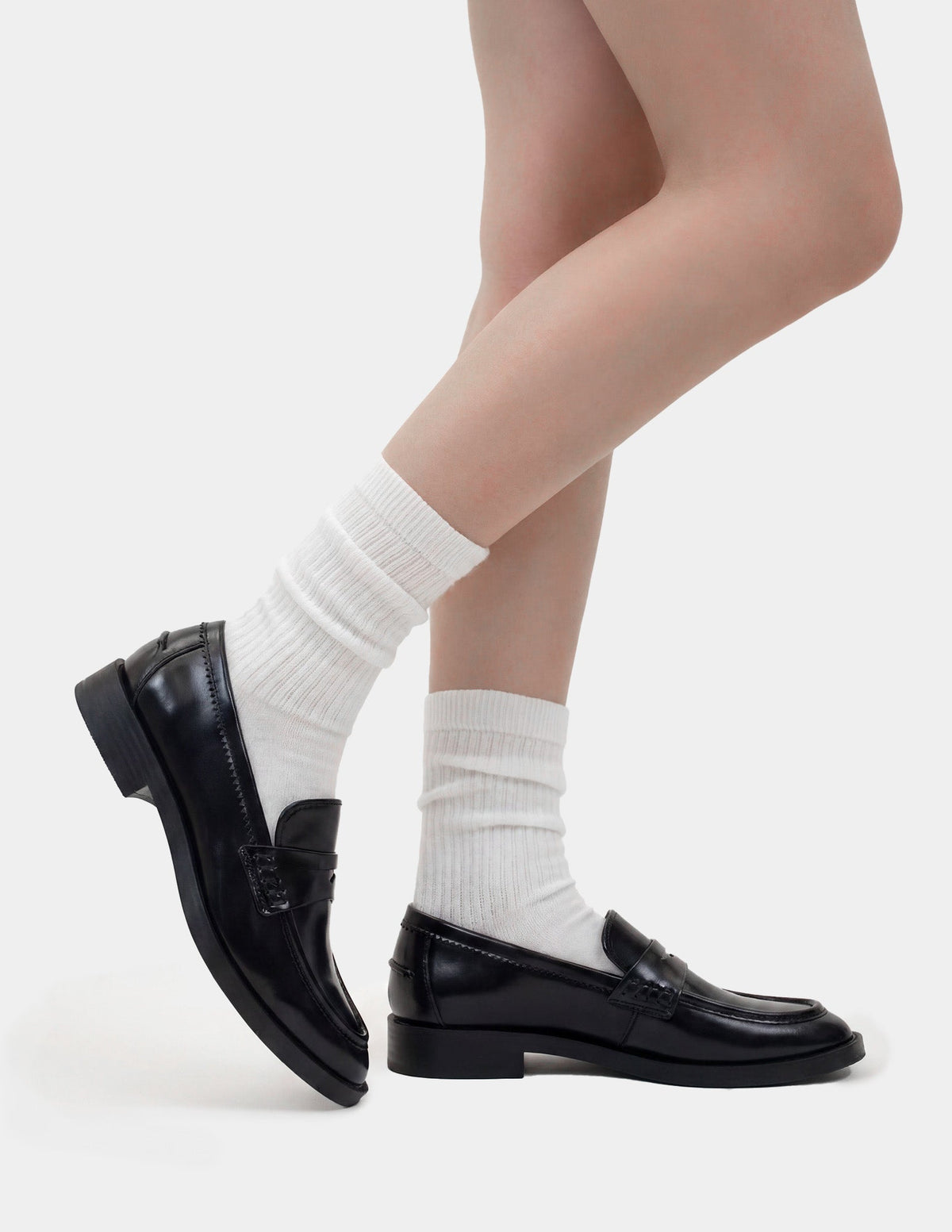Air Cushion Sport Scrunch Crew Socks 2 Pair Pack - White | Hue