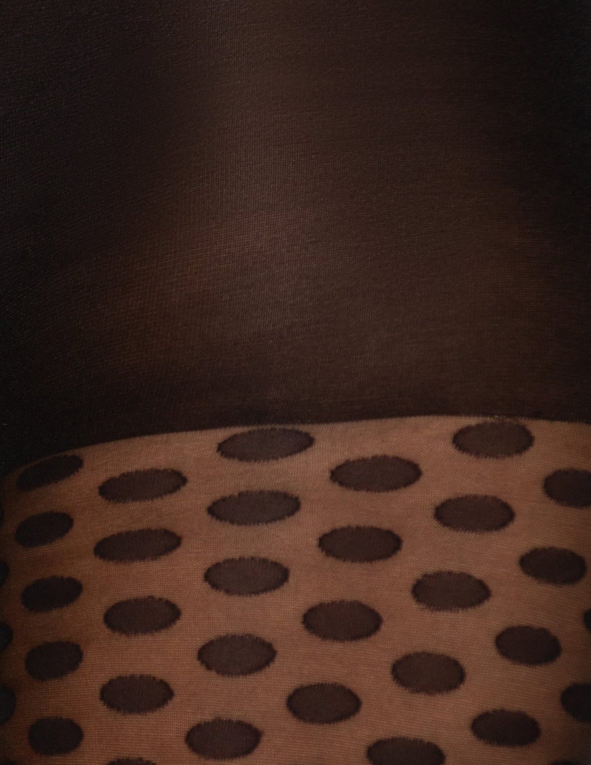 Bold Dot Sheer - Black | Hue