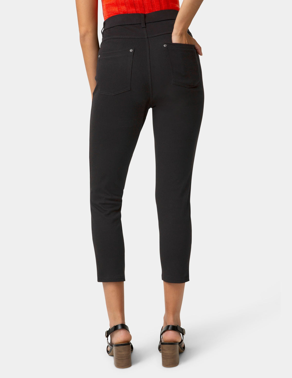 Hi-Rise Ultra Soft Denim Capri Legging - Black | Hue