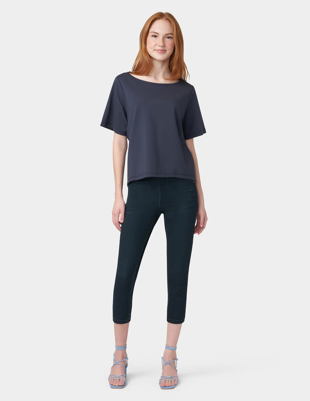 Hi-Rise Ultra Soft Denim Capri Legging - Midnight Rinse | Hue