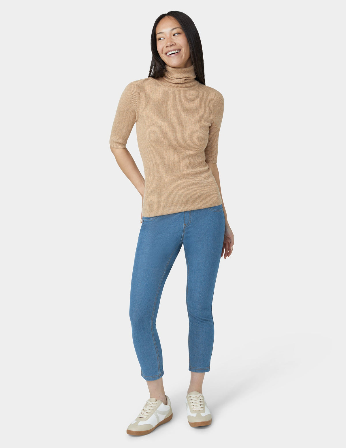 Essential Denim Mid-Rise Capri - Medium Wash | Hue