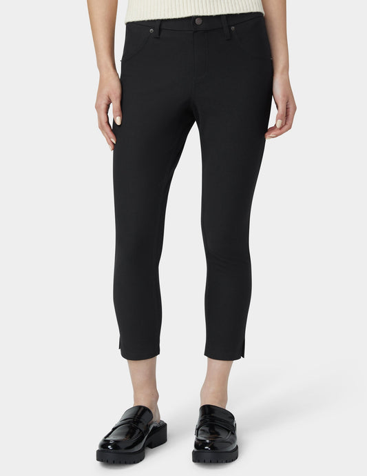 Essential Denim Mid-Rise Capri - Black | Hue