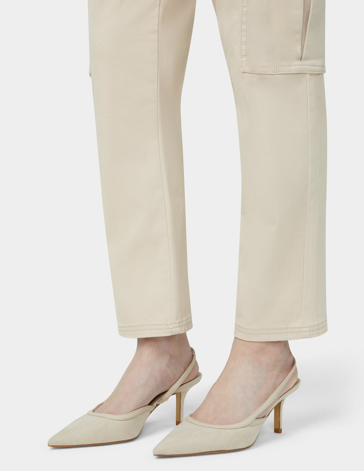Chinosoft Tapered Cargo Pants - Linen | Hue