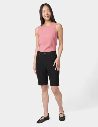 Cuffed Essential Denim Short - Black | Hue