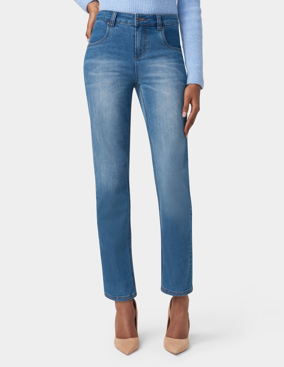 Straight Leg Jeans - Medium Wash | Hue