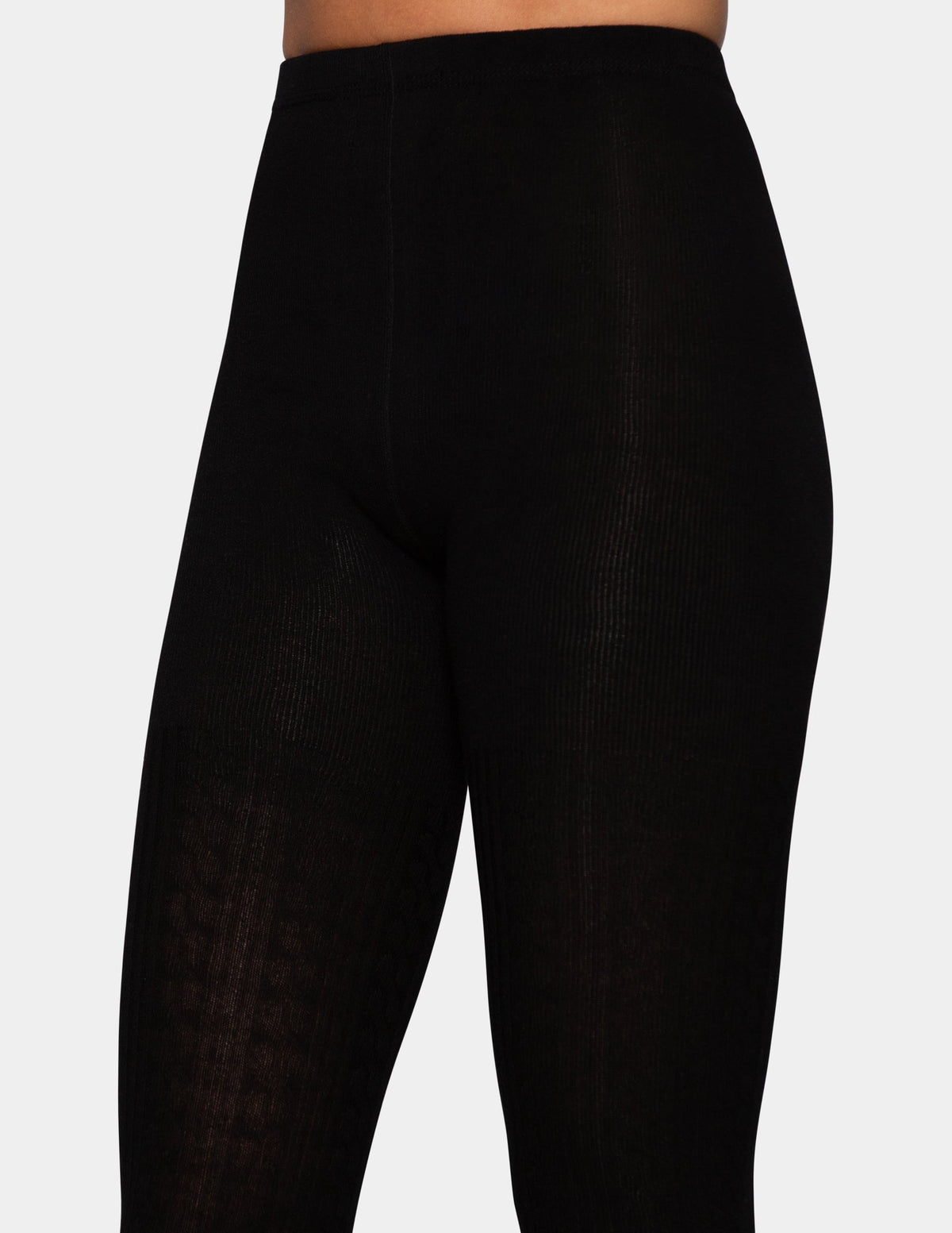 Cable Sweater Tight - Black | Hue