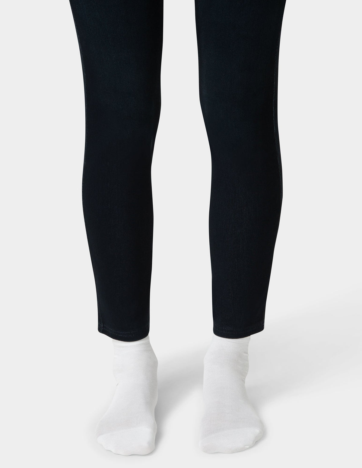 Sleek Sock - White | Hue