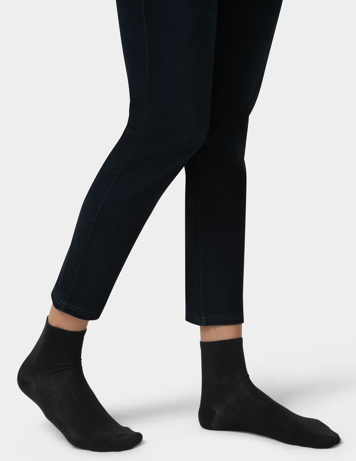 Sleek Sock - Black | Hue