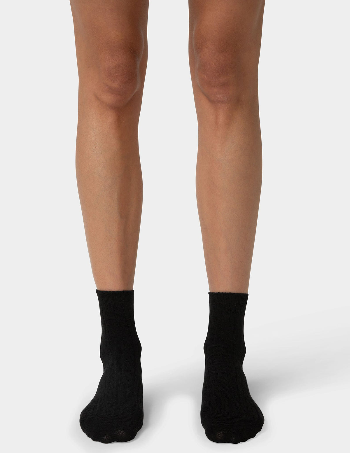 Silk Blend Cable Crew - Black | Hue
