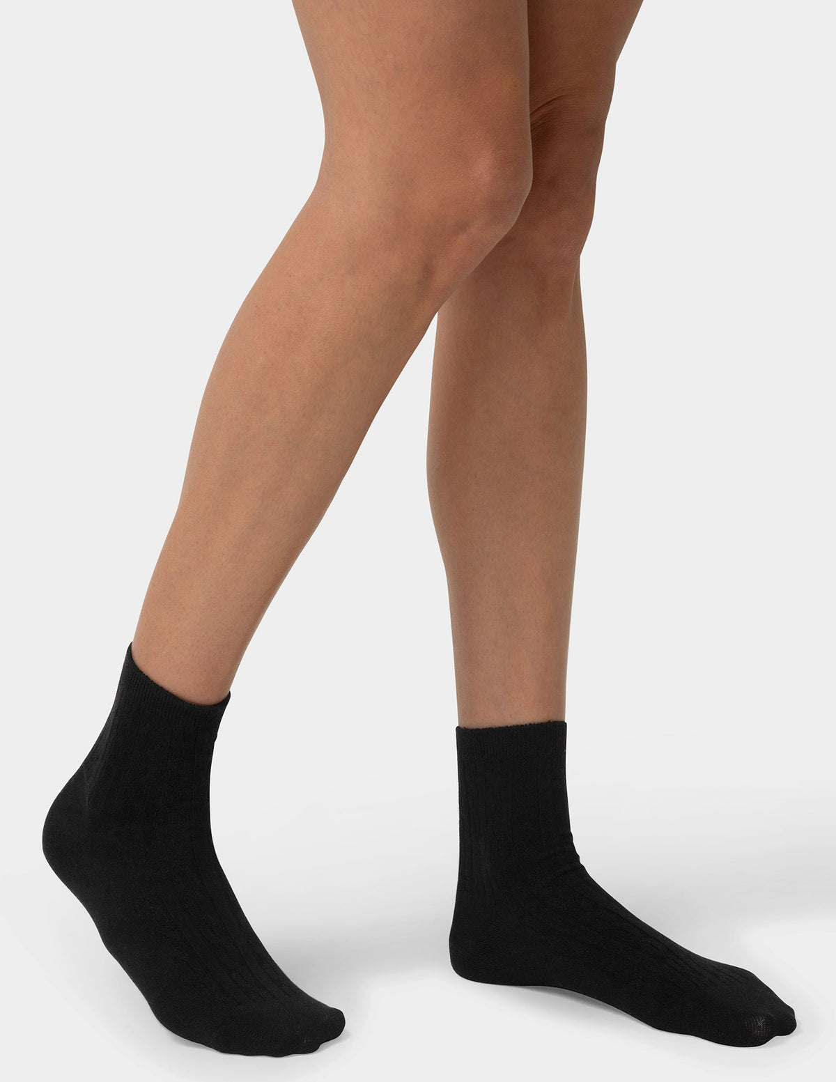 Silk Blend Cable Crew - Black | Hue